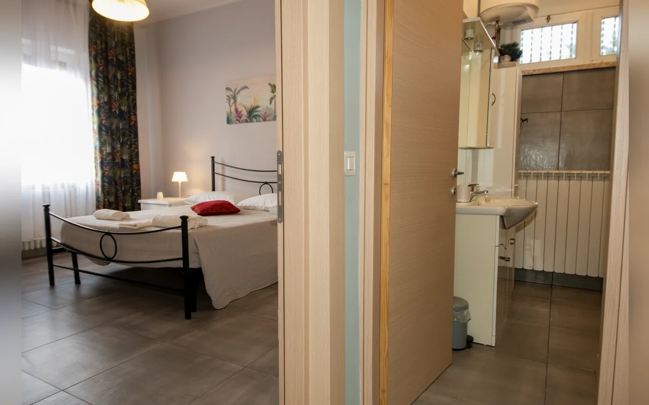 Camera con bagno privato — Casa Maddy Chianti, Castellina in Chianti (Toscana) (foto 17)
